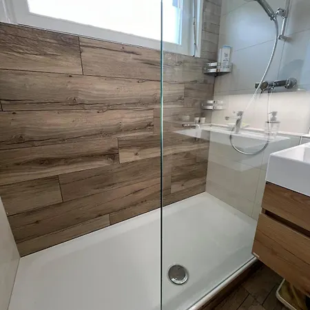 Apartment Luxueux De 115m2, Grand Balcon Et Vue Magnifique